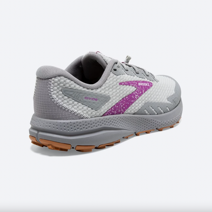 Brooks Women's Divide 4