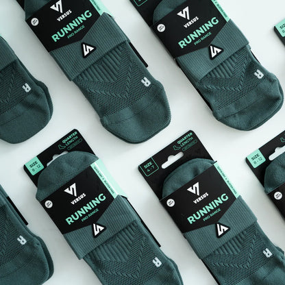 Versus Running Quarter Socks