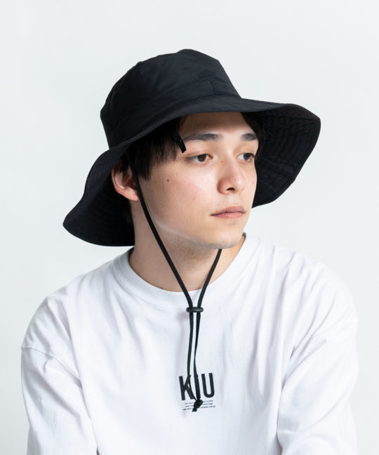 KIU WR UV HAT