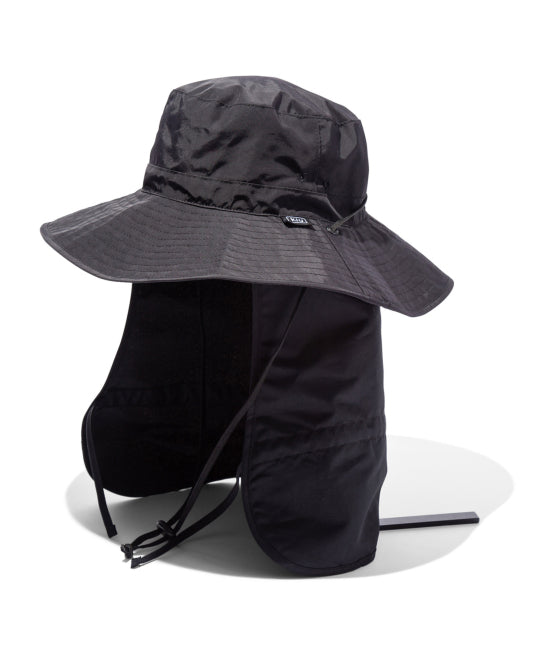 KIU WR UV HAT